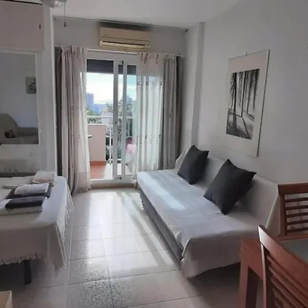Lägenhet Acogedor Estudio :) Benalmádena